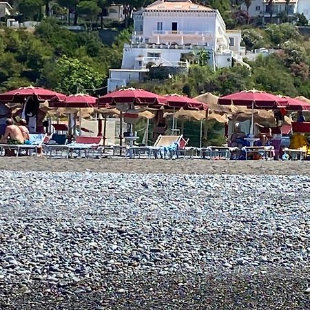 Appartamento Nel Fabbricato Denominato Il Castello Praia a Mare Eksteriør billede
