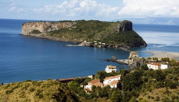 Appartamento Nel Fabbricato Denominato Il Castello Praia a Mare Eksteriør billede