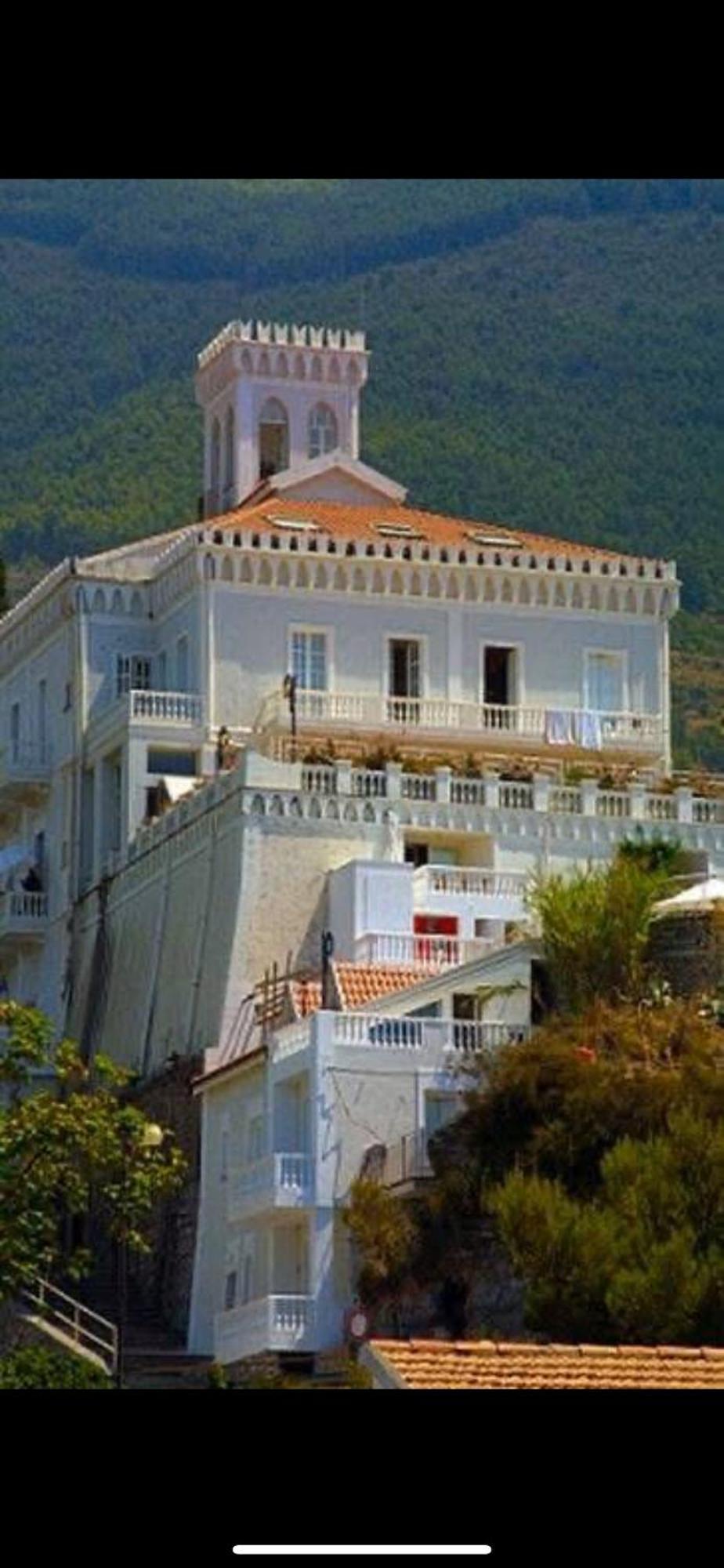 Appartamento Nel Fabbricato Denominato Il Castello Praia a Mare Eksteriør billede
